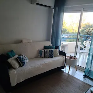  Appartement T2 Climatisé à 5 Minutes à Pied De La Avec Parking, Piscine Et Wifi